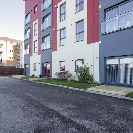 1 Astor Court