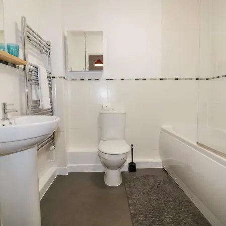 1 Astor Court Newquay (Cornwall)