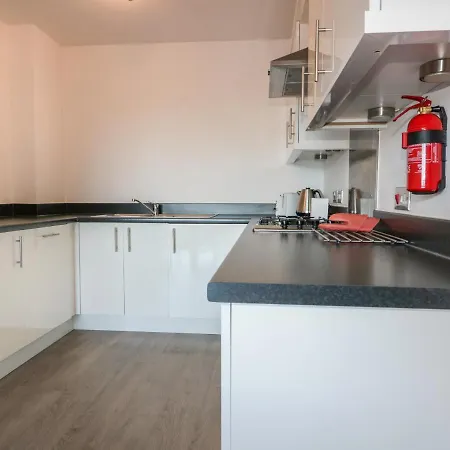 1 Astor Court Apartment *